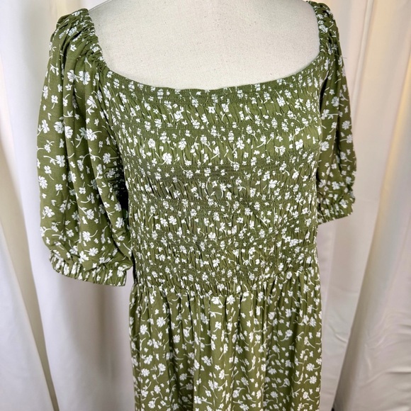 NWT Lulus ‘Strolls With You’ Olive Green Floral Print Puff Sleeve Maxi Dress 3X - Picture 6 of 15